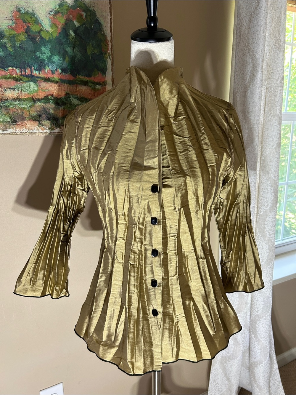 Beluva Women's Gold Pleated Button-Front Blouse